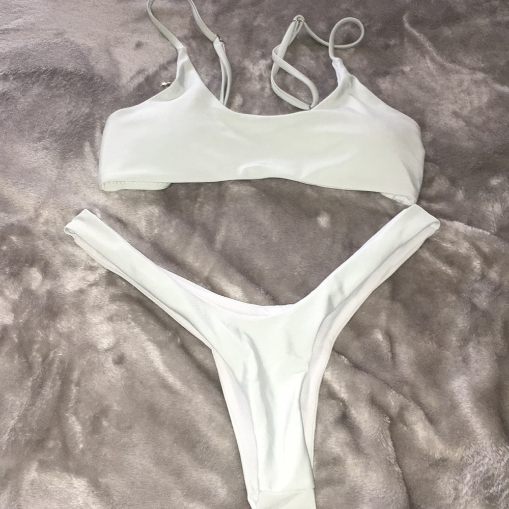 Light baby green bikini sets size small